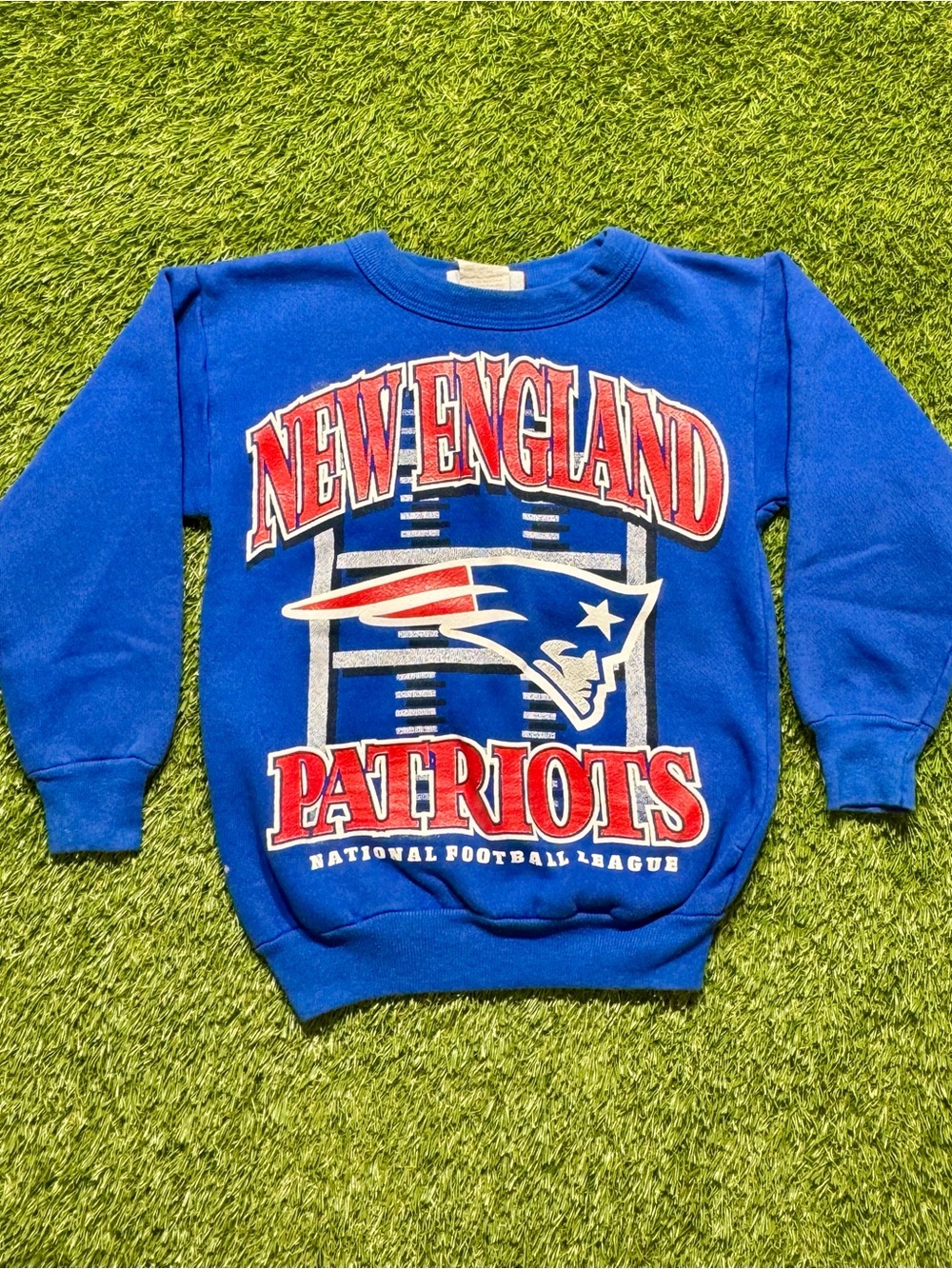 Vintage 90’s New England Patriots NFL Crewneck Pullover Sweatshirt Youth M 10/12